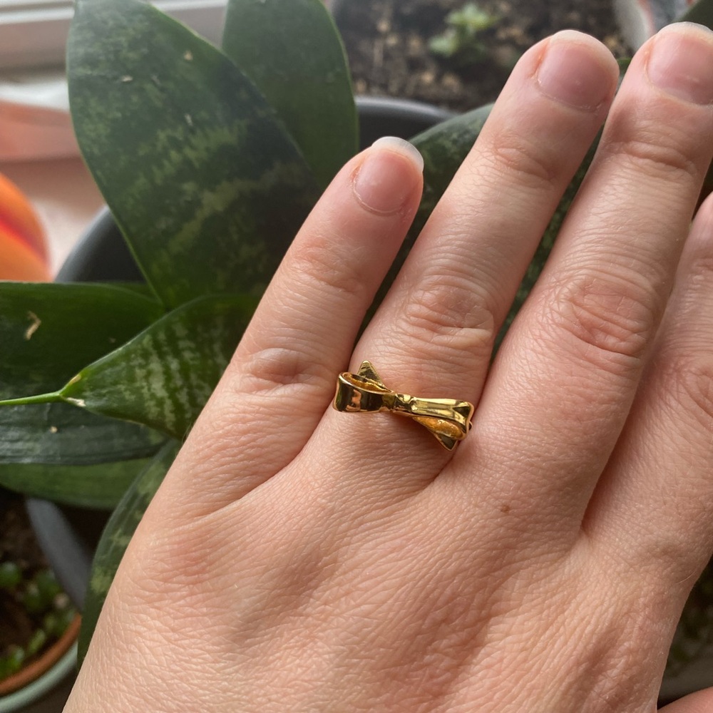 Kate Spade Gold Bow Ring size 8